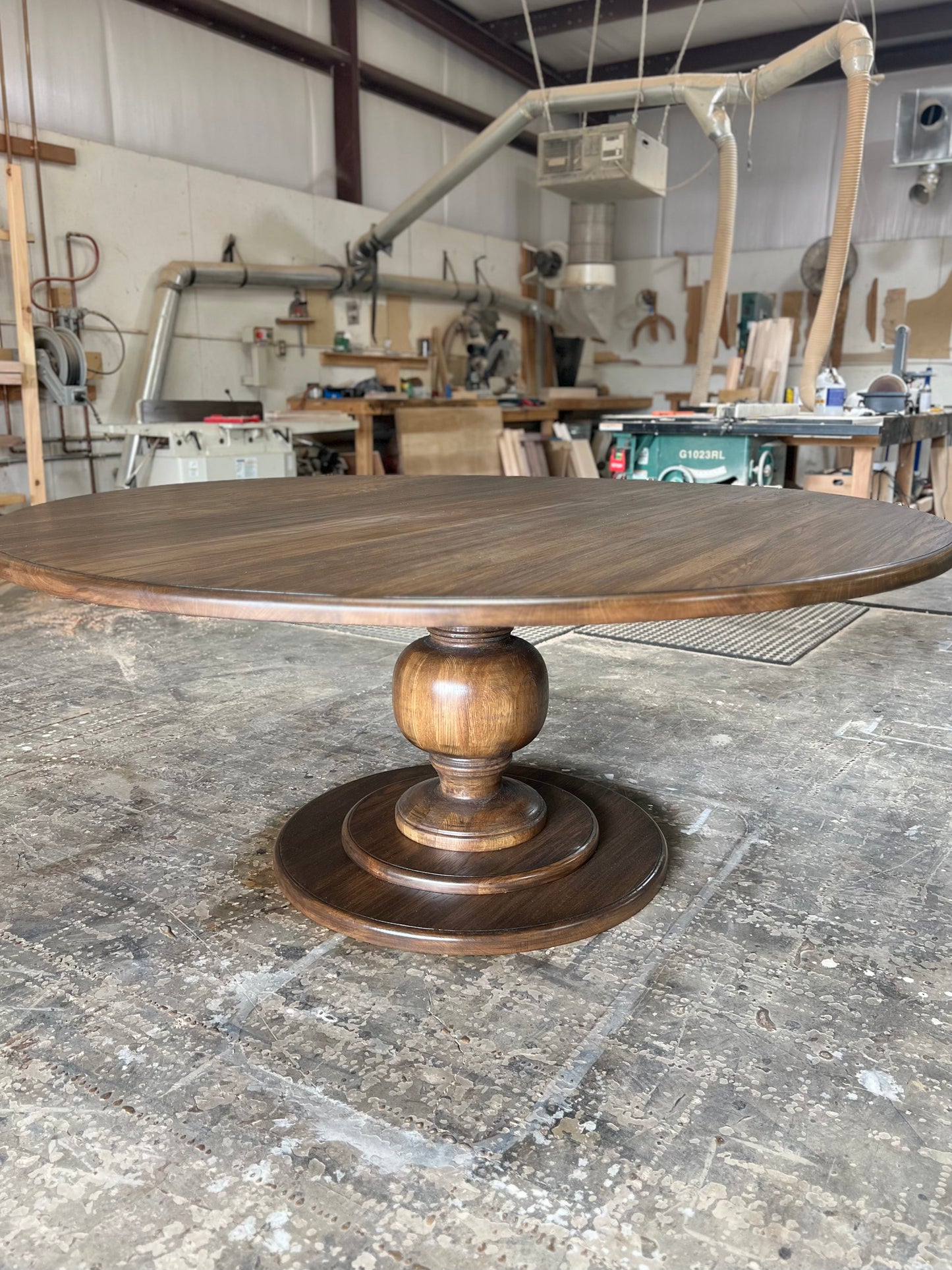 Anderson Pedestal Round Dining Table
