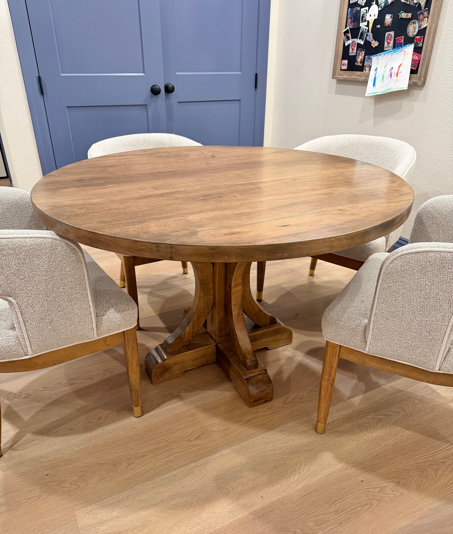 Round Curved Base Dining Table